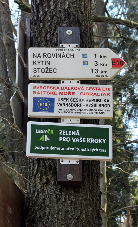 Přechod trasy E10 přes Hřebeny