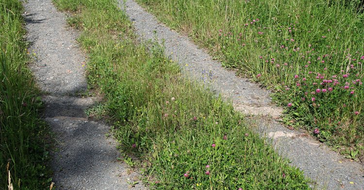 Tudy vedly kabely od VS k odpalovací rampě