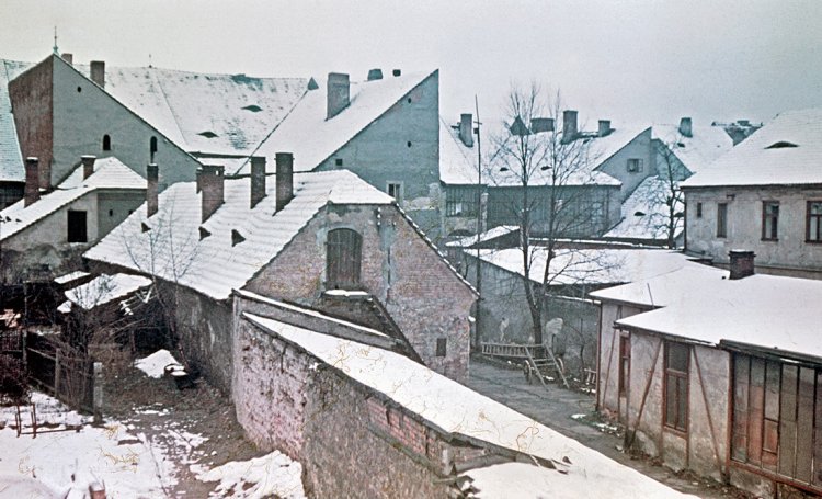 Dnes již neexistující drobná zástavba jižně od náměstí, 1961