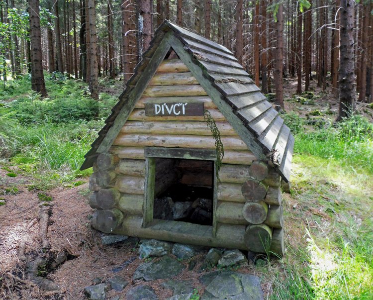 Vrch Marásek a okolí