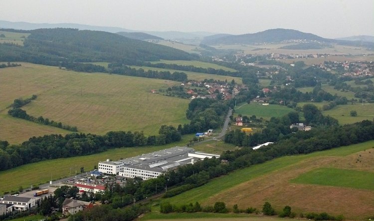 Pohled na Osek a Komárov