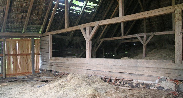 Stodola u Teslín